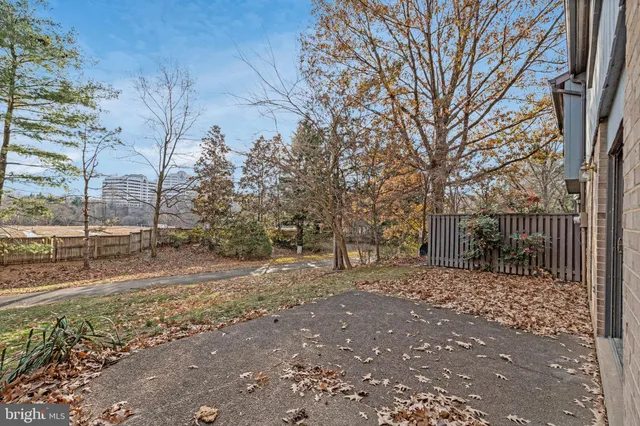 $565,000 | 1801 Ivy Oak Square, Unit 65, Reston, VA 20190