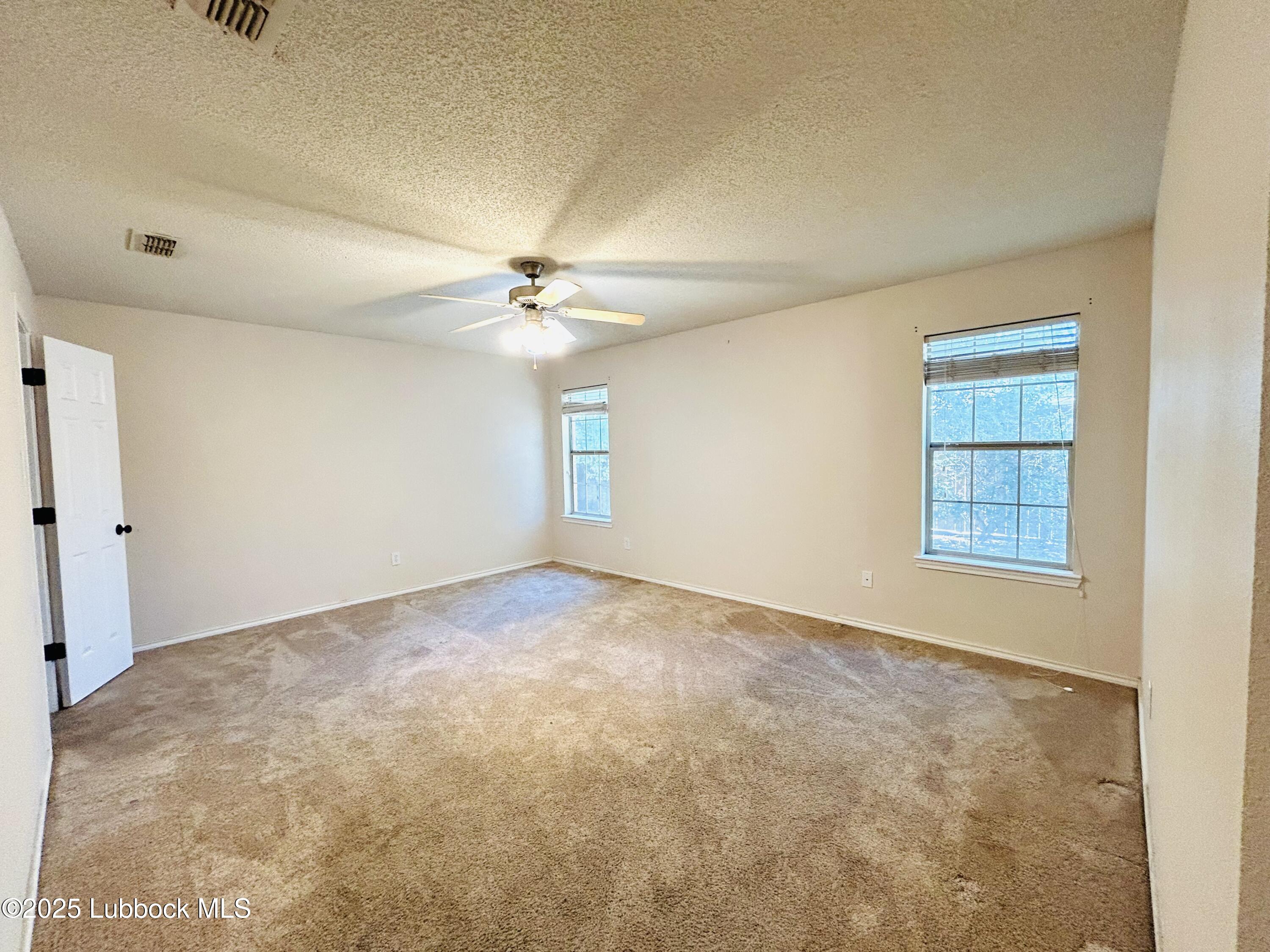 2907 106th Street Lubbock, TX 79423 - Photo 7 of 15 IMG_4705