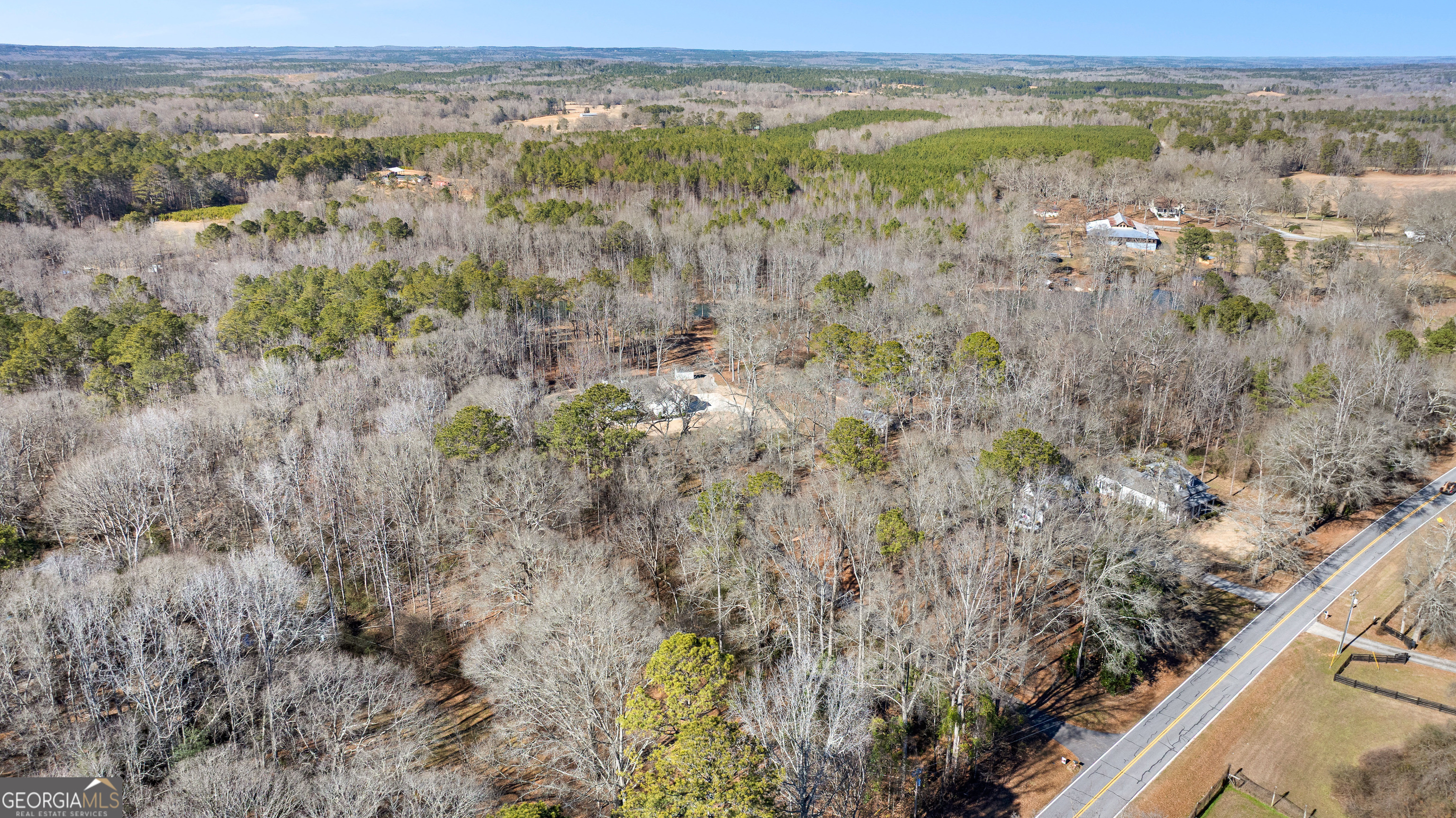 2170 Sewell Mill Road Newnan, GA 30263 - Photo 3 of 101