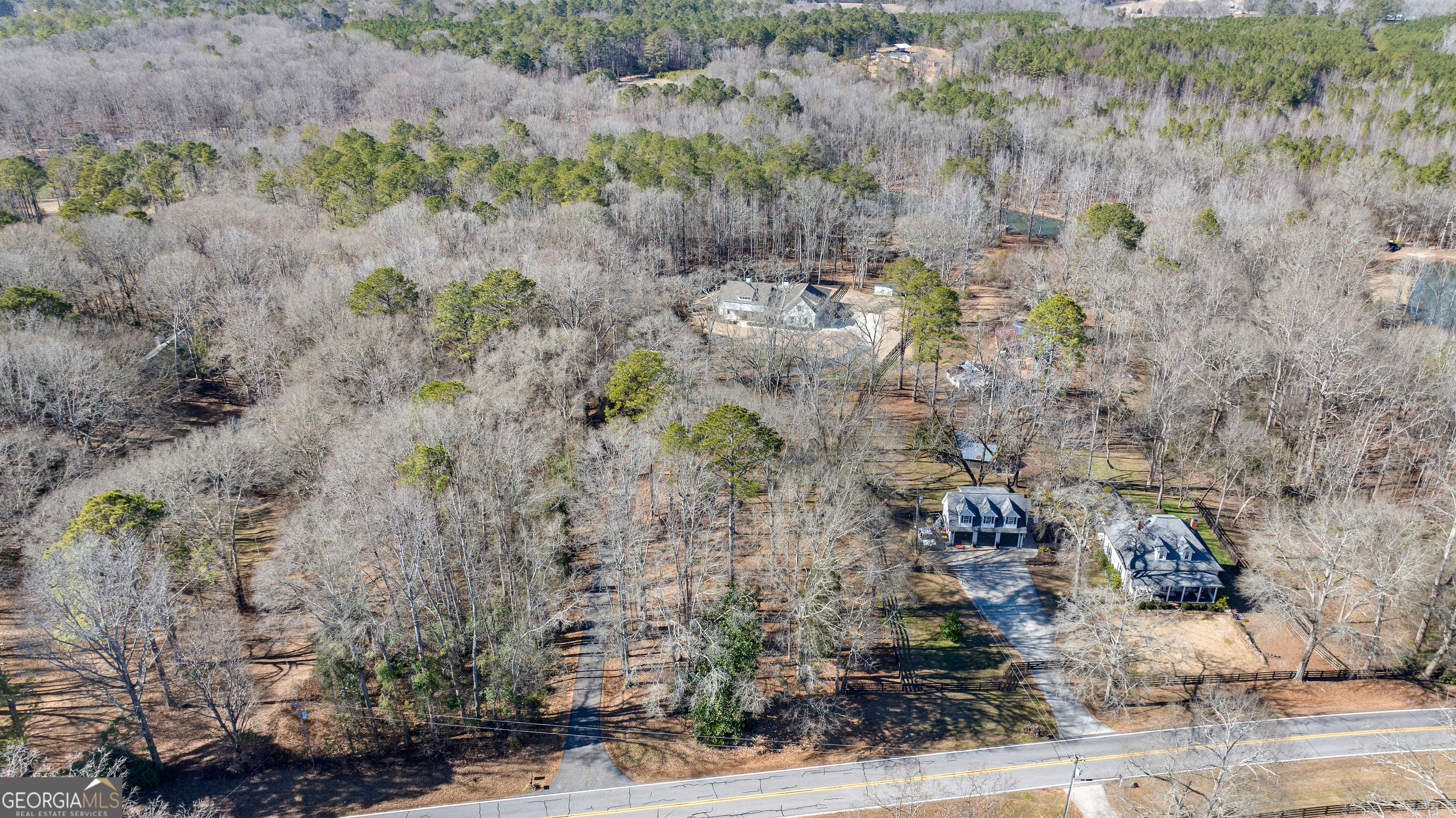 2170 Sewell Mill Road Newnan, GA 30263 - Photo 4 of 101