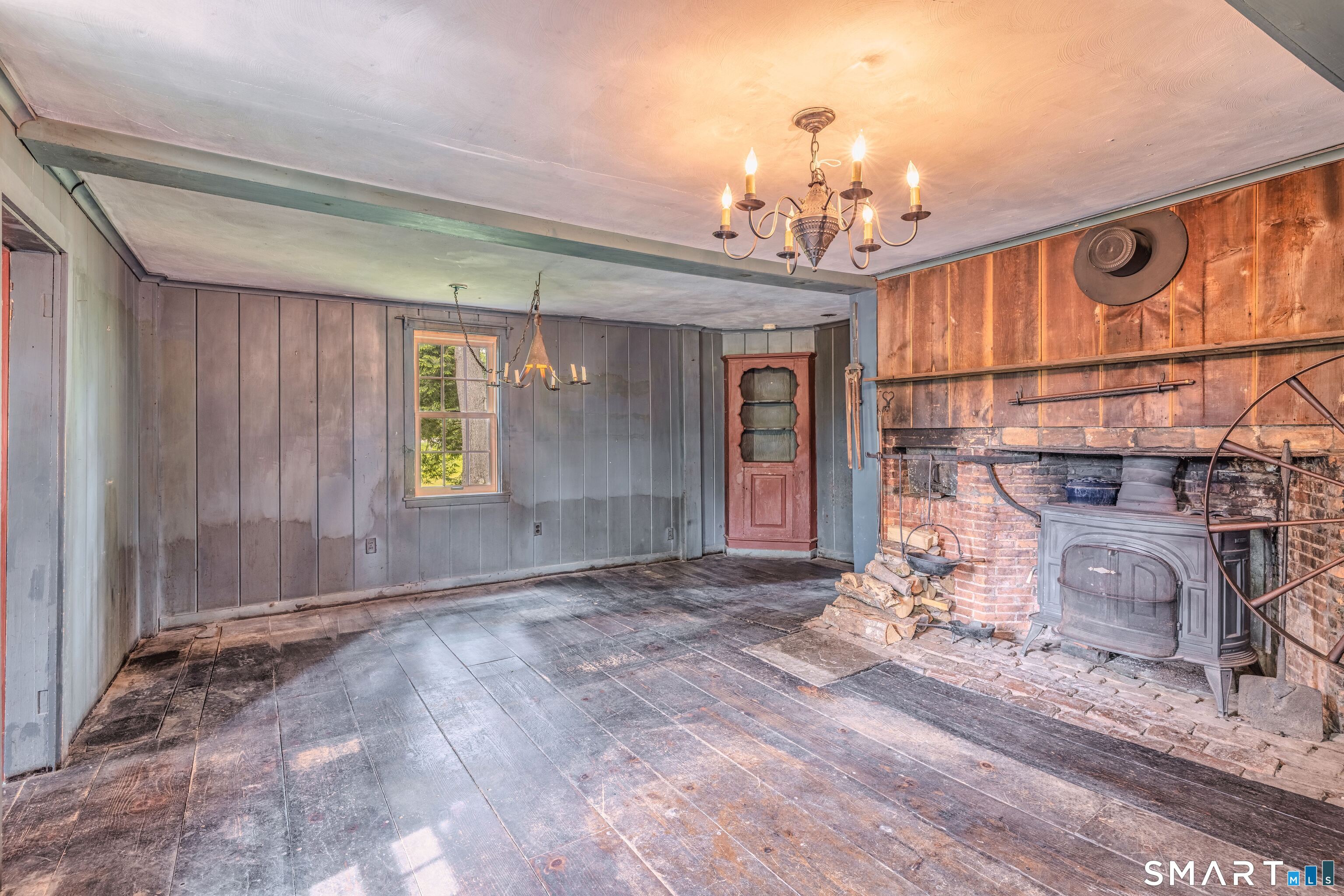 261 Hebron Road Bolton, CT 06043 - Photo 14 of 40