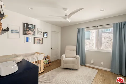 $1,395,000 | 922 Lincoln Boulevard, Unit 2, Santa Monica, CA 90403