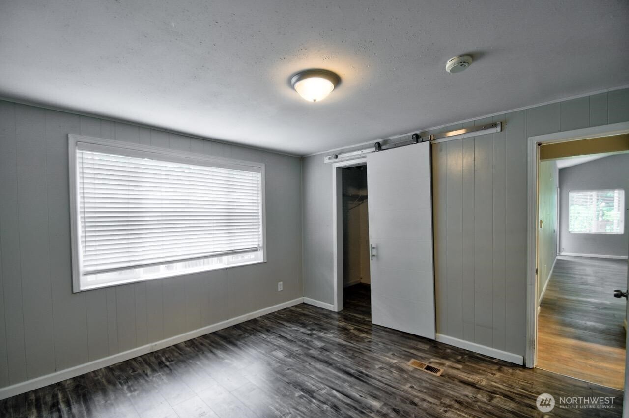 12515 Hubbard Road Southeast Rainier, WA 98576 - Photo 11 of 24 Gallery Image 11