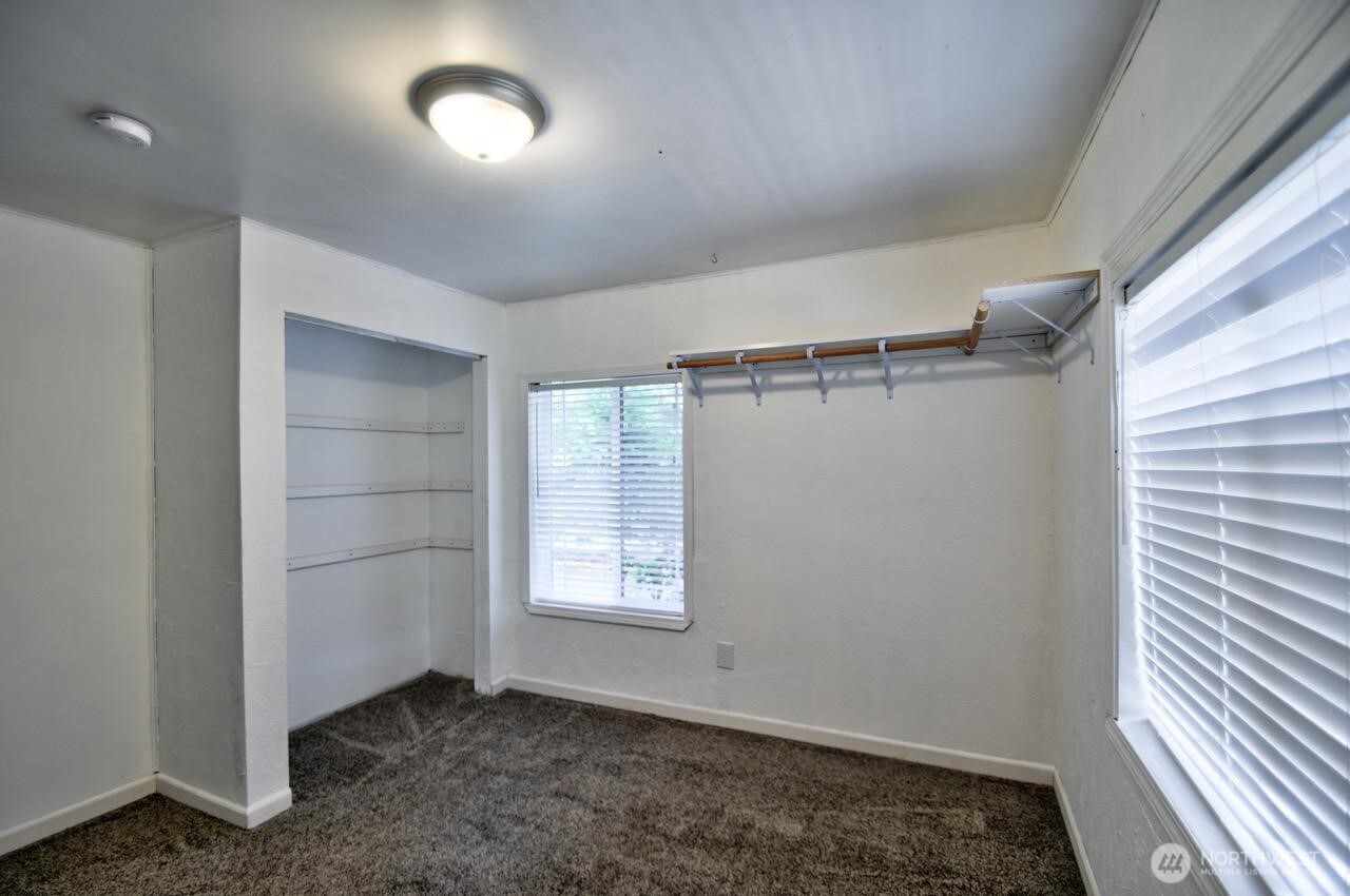 12515 Hubbard Road Southeast Rainier, WA 98576 - Photo 14 of 24 Gallery Image 14