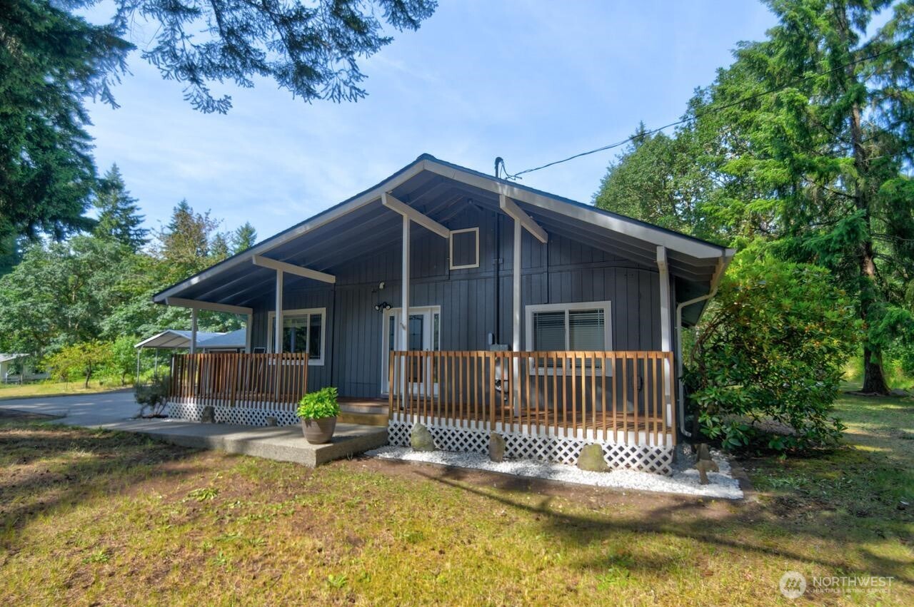 12515 Hubbard Road Southeast Rainier, WA 98576 - Photo 2 of 24 Gallery Image 2