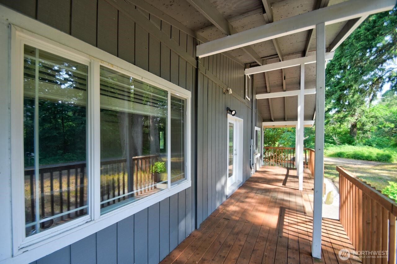 12515 Hubbard Road Southeast Rainier, WA 98576 - Photo 3 of 24 Gallery Image 3