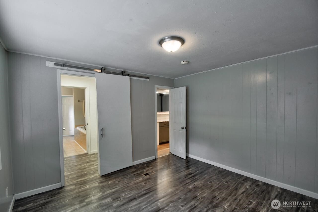 12515 Hubbard Road Southeast Rainier, WA 98576 - Photo 10 of 24 Gallery Image 10