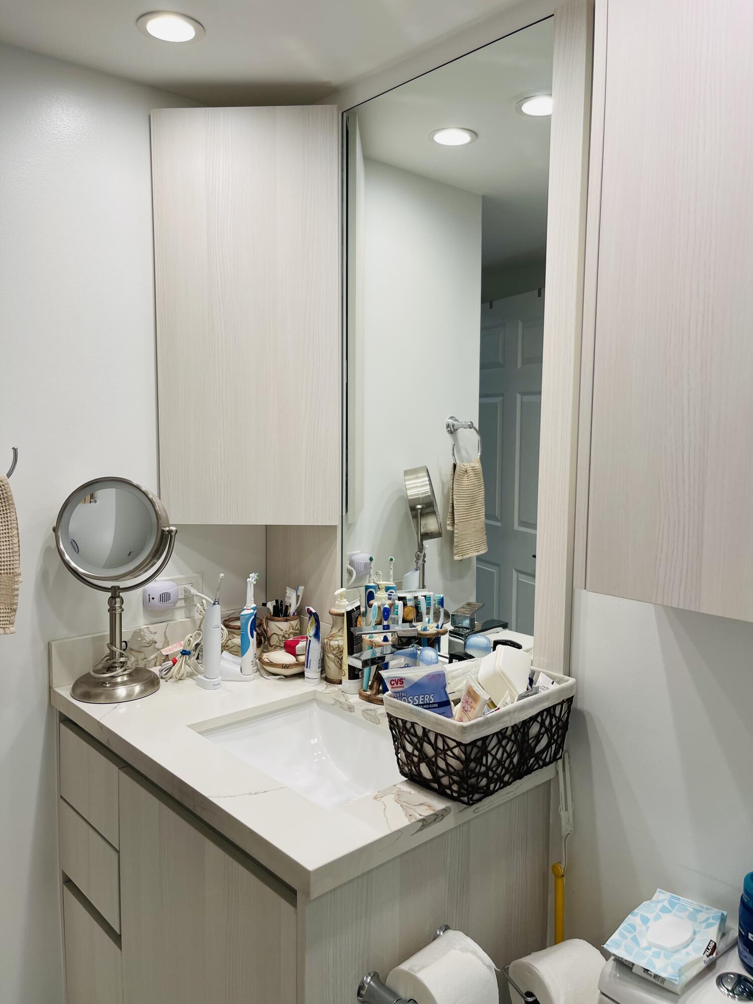 17145 North Bay Road, Unit 4103 Sunny Isles Beach, FL 33160 - Photo 23 of 34 v