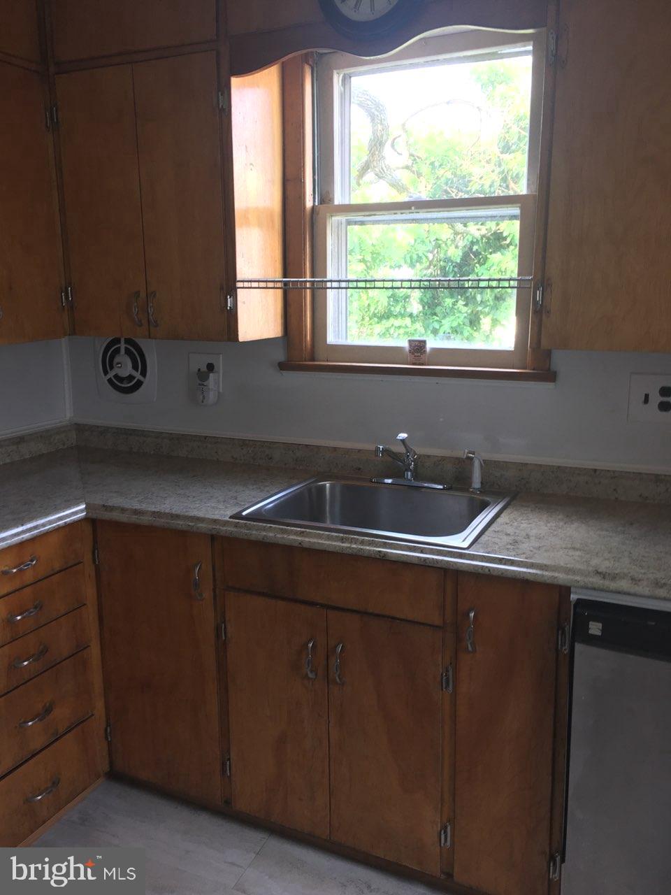 11 Rush Street Riverside, NJ 08075 - Photo 5 of 14