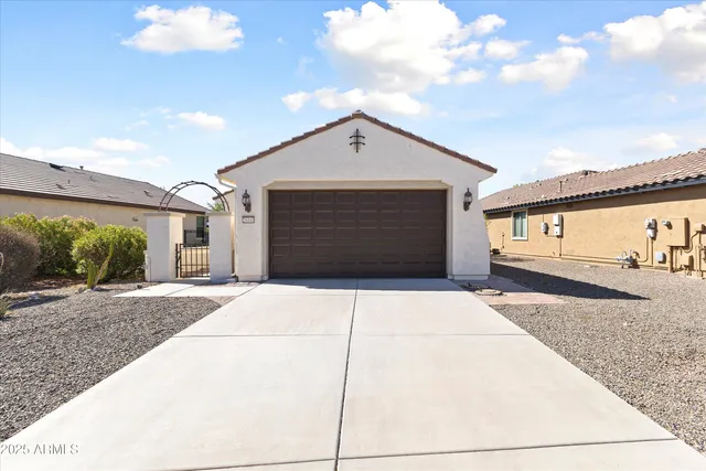 $319,700 | 26141 West Vista N Drive, Buckeye, AZ 85396