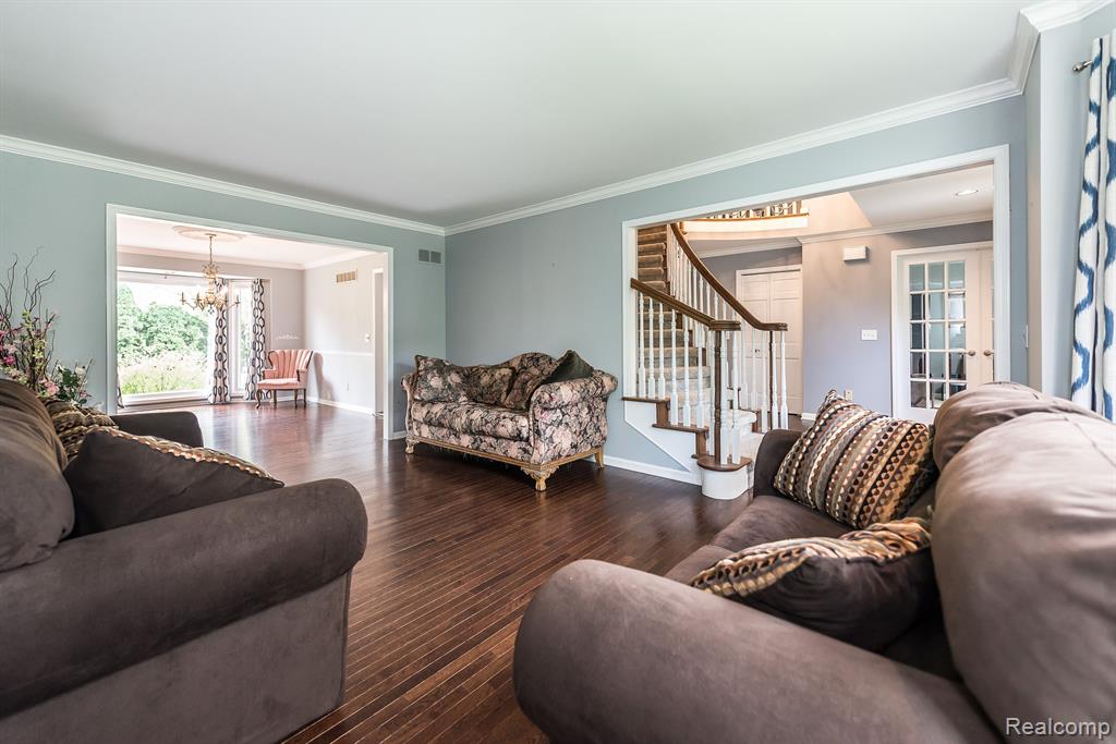 3702 Edinborough Drive Rochester Hills, MI 48306 - Photo 7 of 37 Gallery Image 7