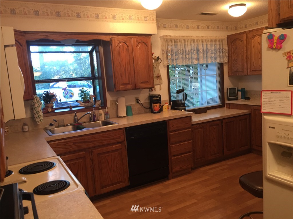 134 Gassman Road Castle Rock, WA 98611 - Photo 4 of 15 Gallery Image 4