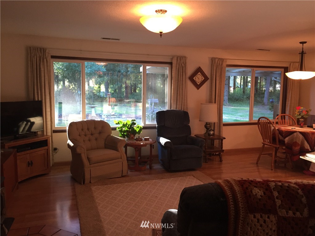 134 Gassman Road Castle Rock, WA 98611 - Photo 5 of 15 Gallery Image 5