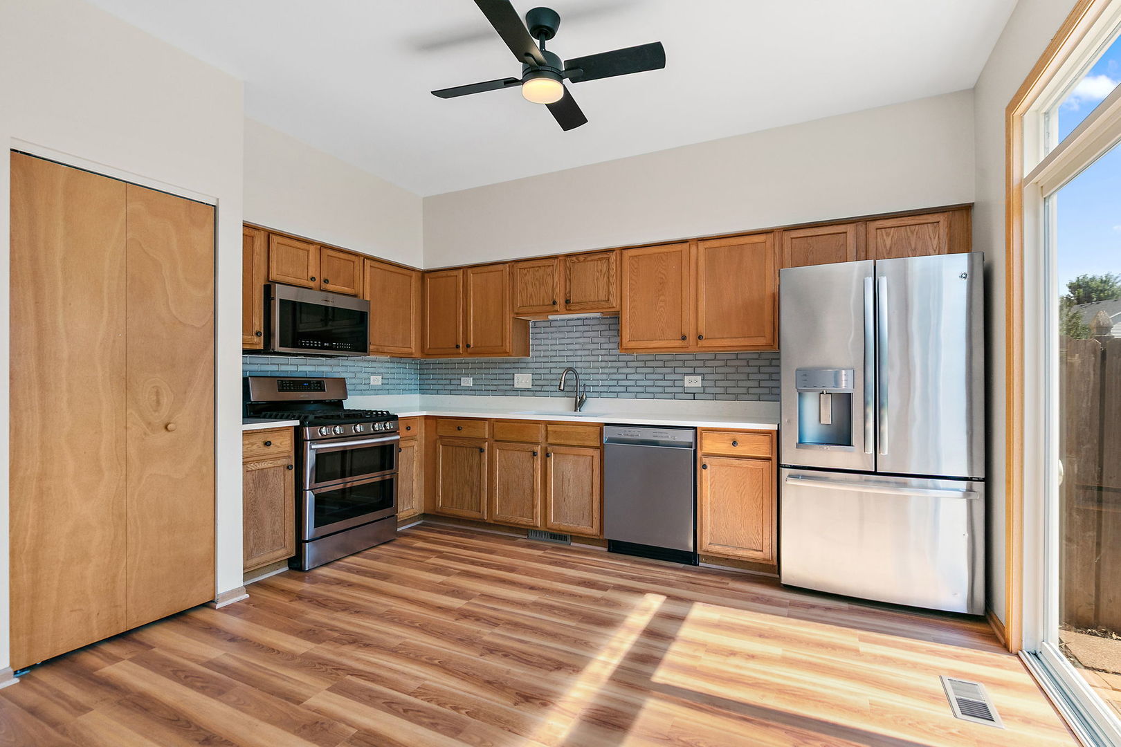 4320 Dillon Street Plano, IL 60545 - Photo 6 of 26