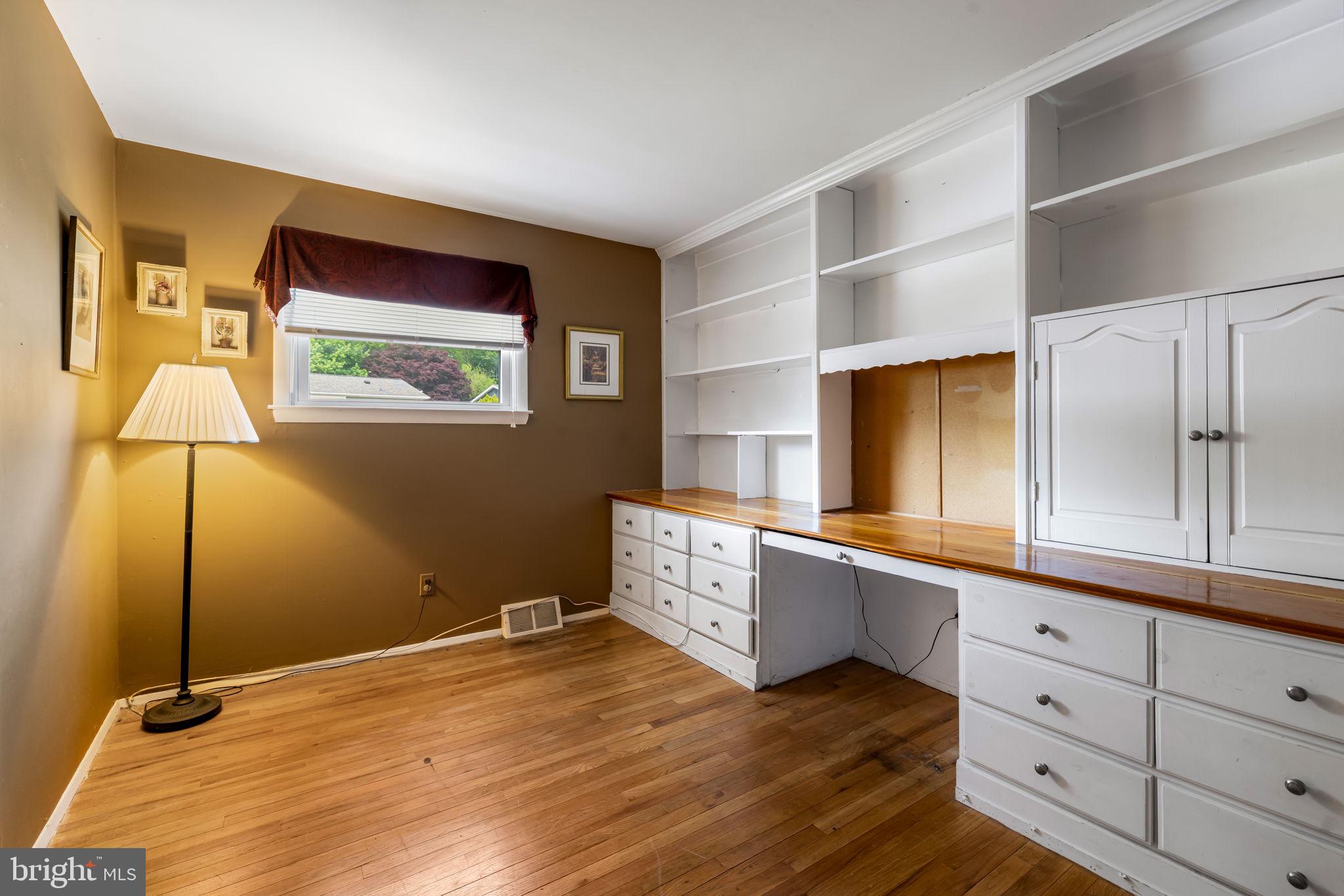 1907 Logwind Road Baltimore, MD 21228 - Photo 28 of 48