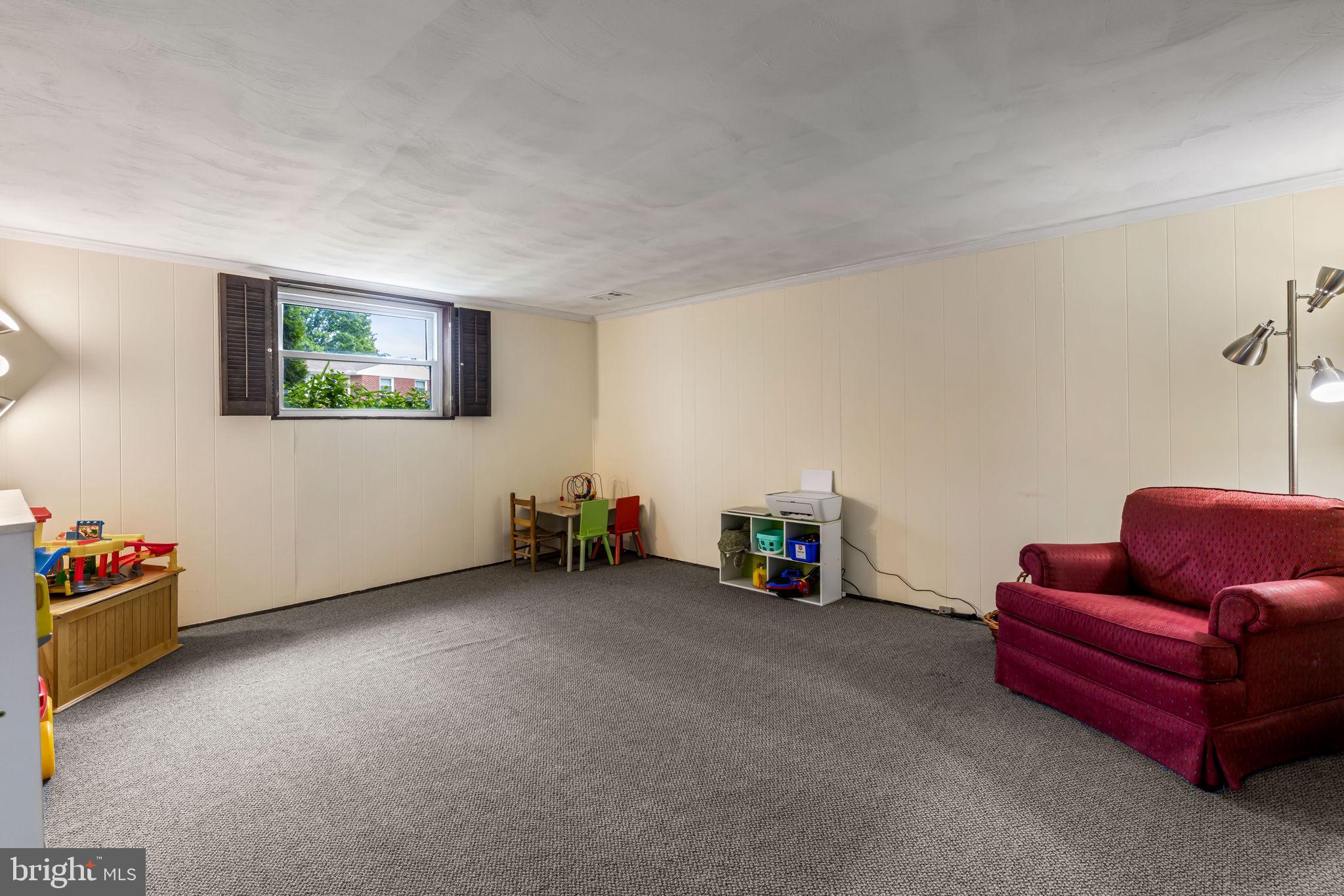 1907 Logwind Road Baltimore, MD 21228 - Photo 31 of 48