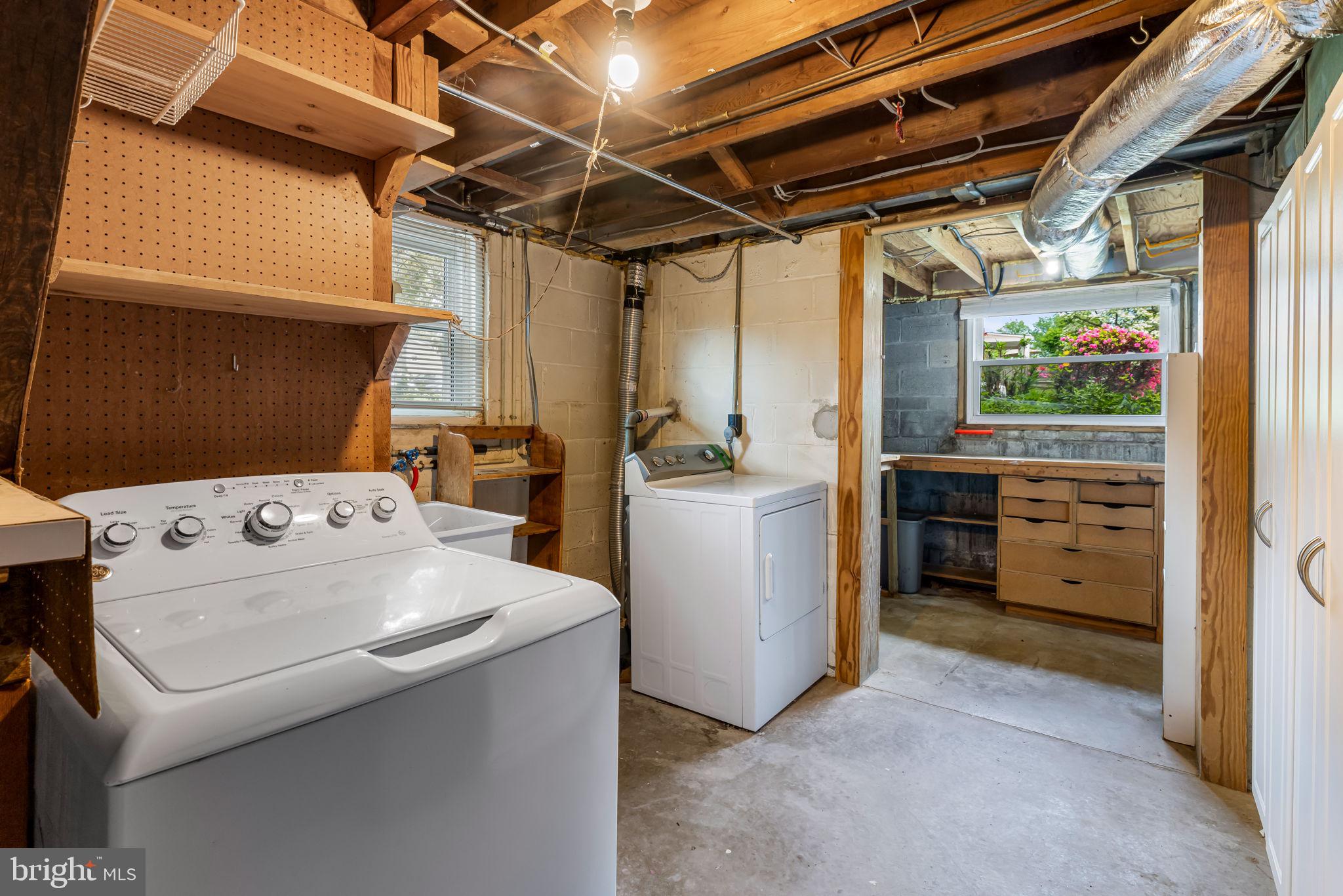 1907 Logwind Road Baltimore, MD 21228 - Photo 43 of 48