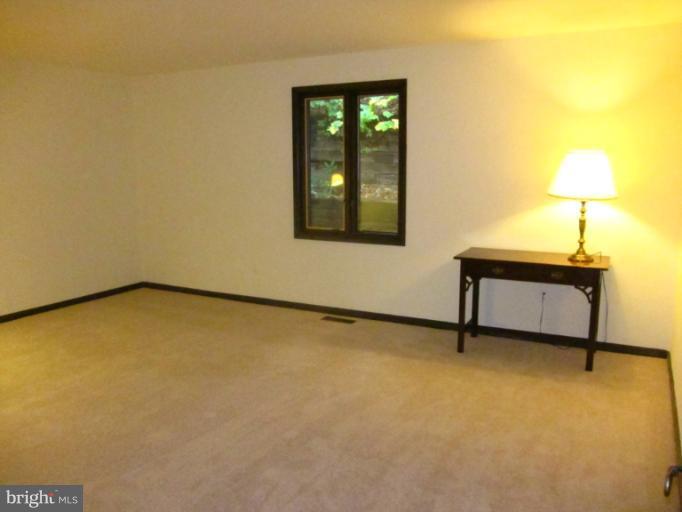 27 Glen Alpine Road Phoenix, MD 21131 - Photo 4 of 23 Bedroom