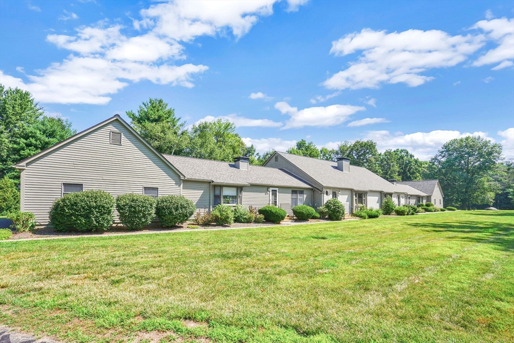 419 Southwick Road, Unit M56 Westfield, MA 01085 - Photo 2 of 39 Gallery Image 2
