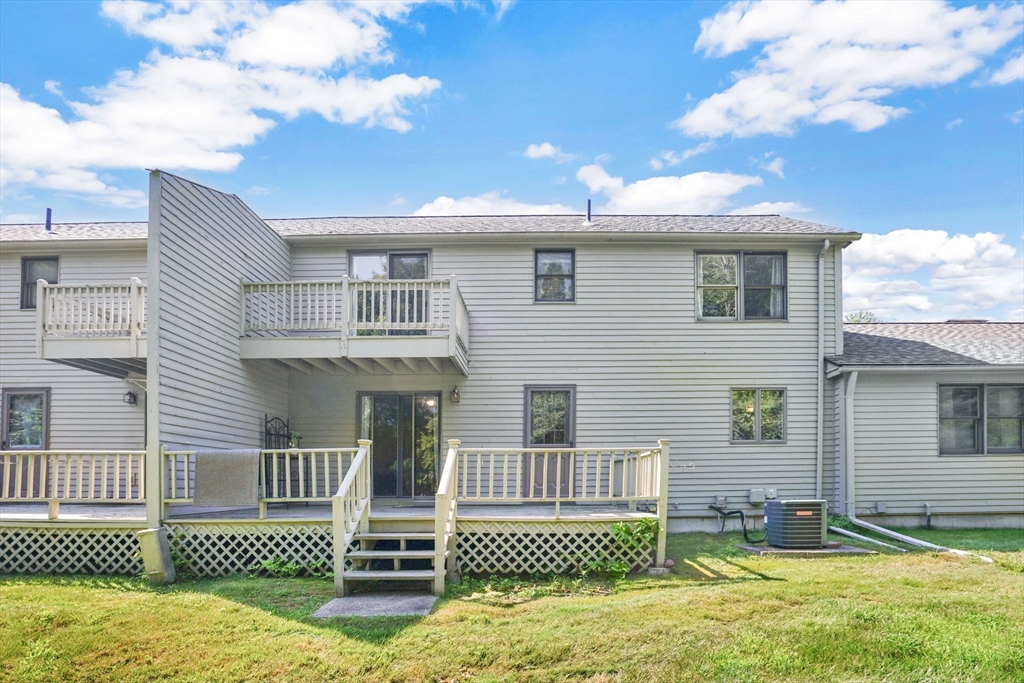 419 Southwick Road, Unit M56 Westfield, MA 01085 - Photo 4 of 39 Gallery Image 4