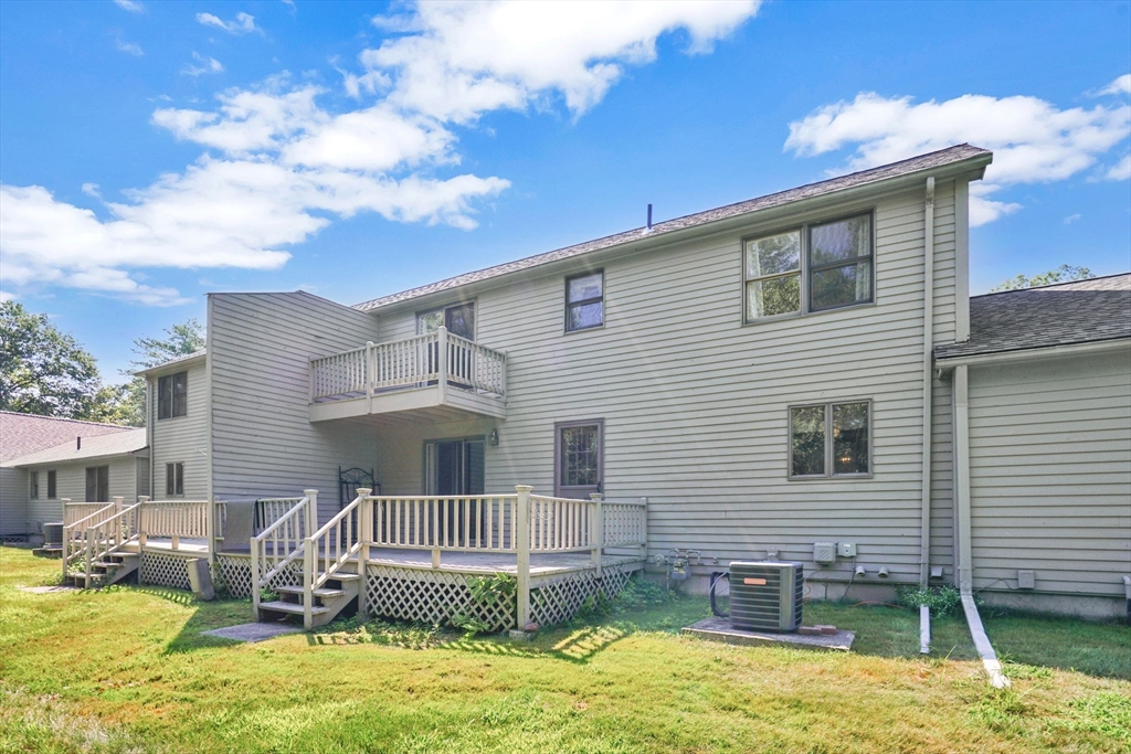 419 Southwick Road, Unit M56 Westfield, MA 01085 - Photo 5 of 39 Gallery Image 5