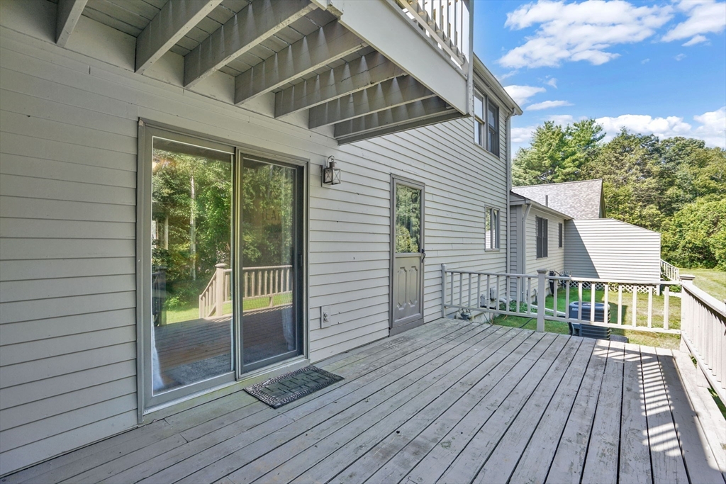 419 Southwick Road, Unit M56 Westfield, MA 01085 - Photo 6 of 39 Gallery Image 6