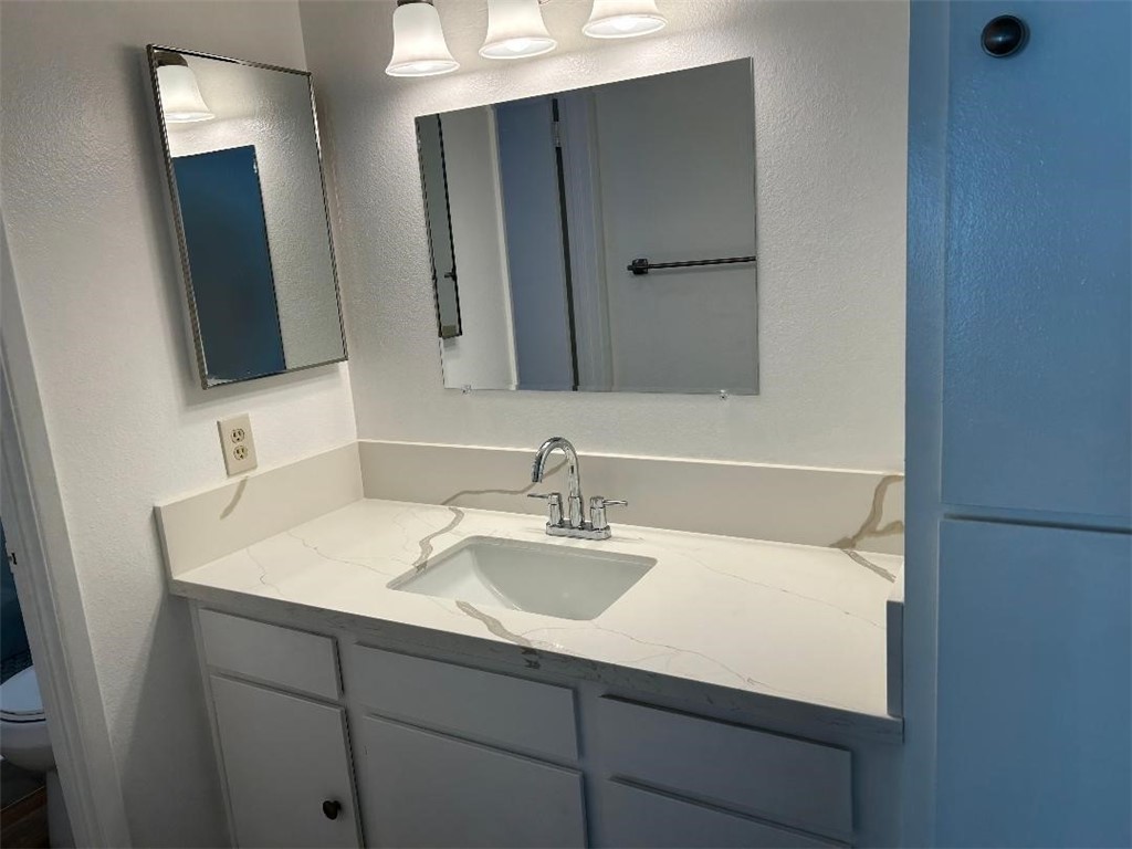 2811 South Fairview Street, Unit B Santa Ana, CA 92704 - Photo 5 of 19