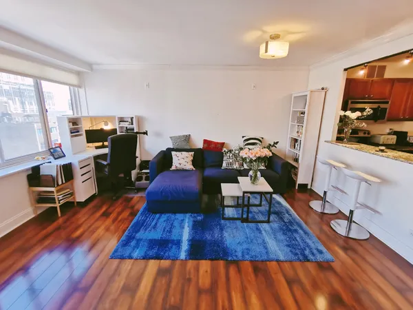 $2,400 | 211 East Ohio Street, Unit 2407, Chicago, IL 60611