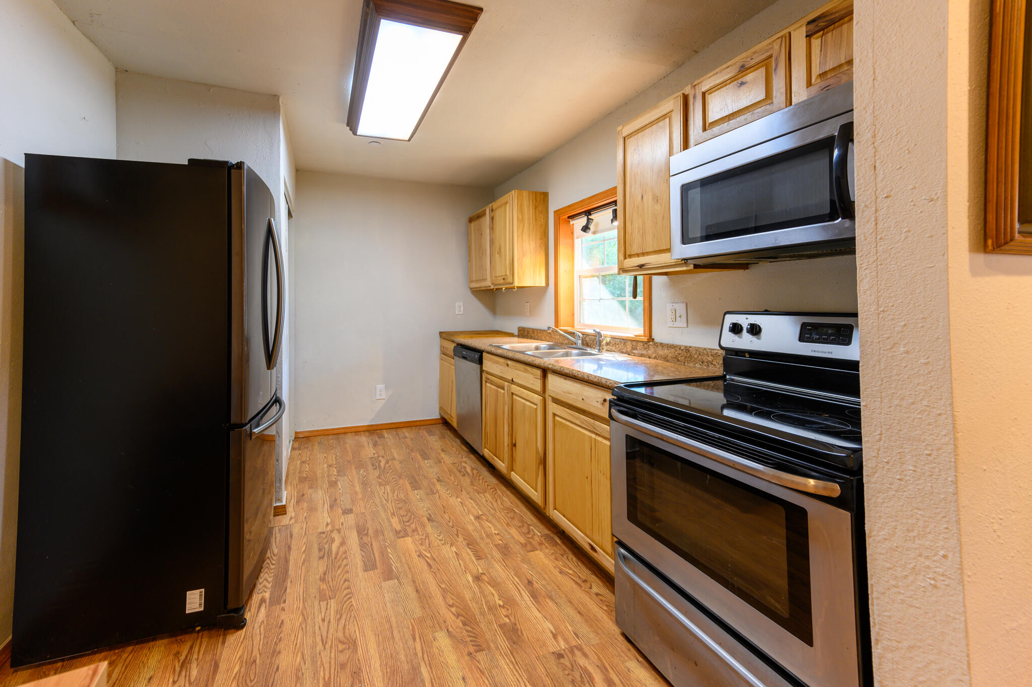 40 Lewiston Turnpike Road Lewiston, CA 96052 - Photo 12 of 38 Kitchen