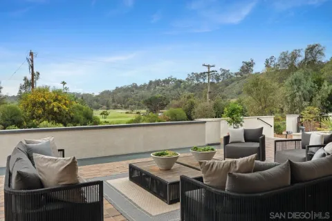 $8,995,000 | 5758 Las Palomas, Rancho Santa Fe, CA 92067