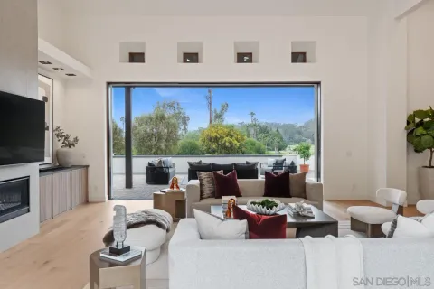 $8,995,000 | 5758 Las Palomas, Rancho Santa Fe, CA 92067