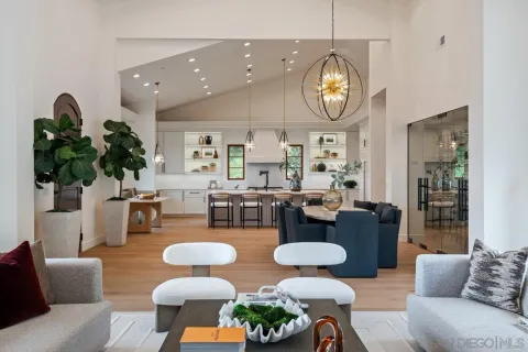 $8,995,000 | 5758 Las Palomas, Rancho Santa Fe, CA 92067
