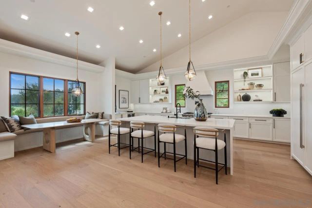 $8,995,000 | 5758 Las Palomas, Rancho Santa Fe, CA 92067