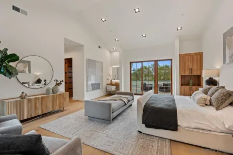 $8,995,000 | 5758 Las Palomas, Rancho Santa Fe, CA 92067