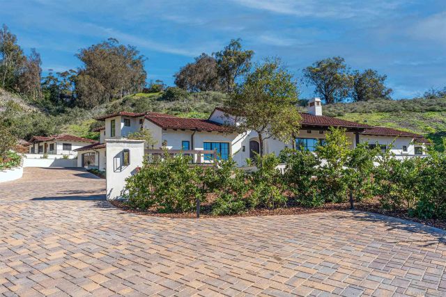 $8,995,000 | 5758 Las Palomas, Rancho Santa Fe, CA 92067