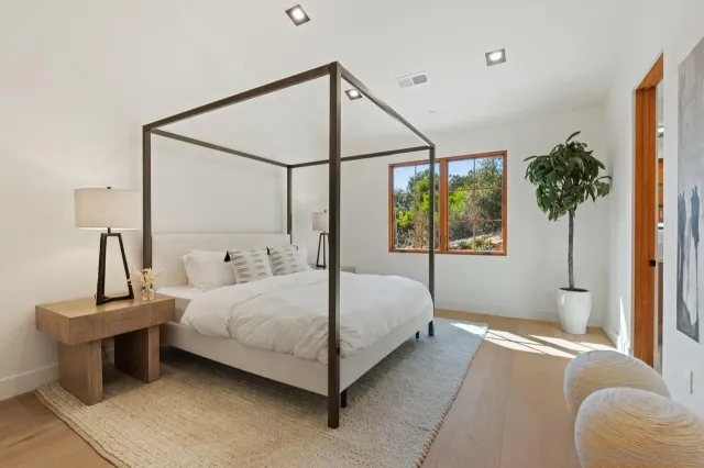 $9,395,000 | 5758 Las Palomas, Rancho Santa Fe, CA 92067