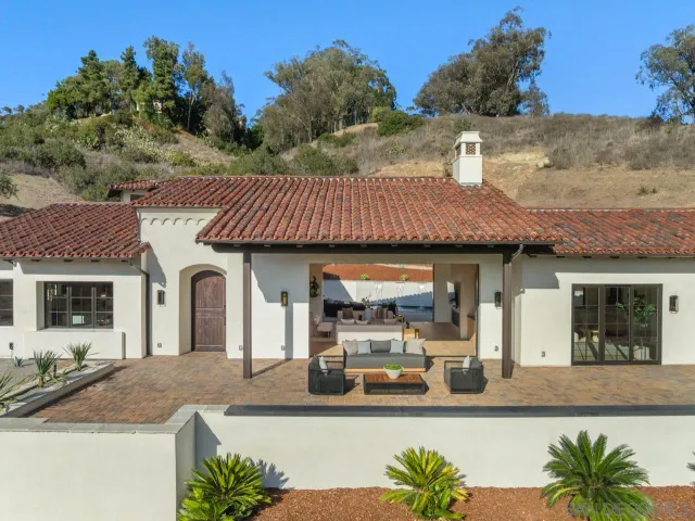 $9,395,000 | 5758 Las Palomas, Rancho Santa Fe, CA 92067