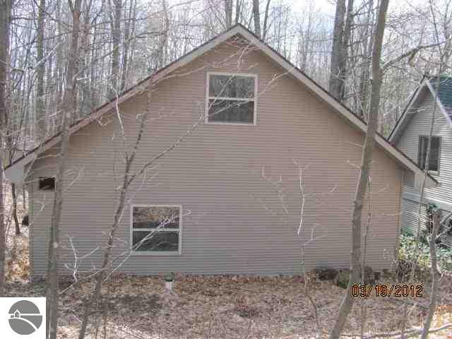 8391 East Fouch Road Traverse City, MI 49684 - Photo 6 of 25 1734128-5.JPG