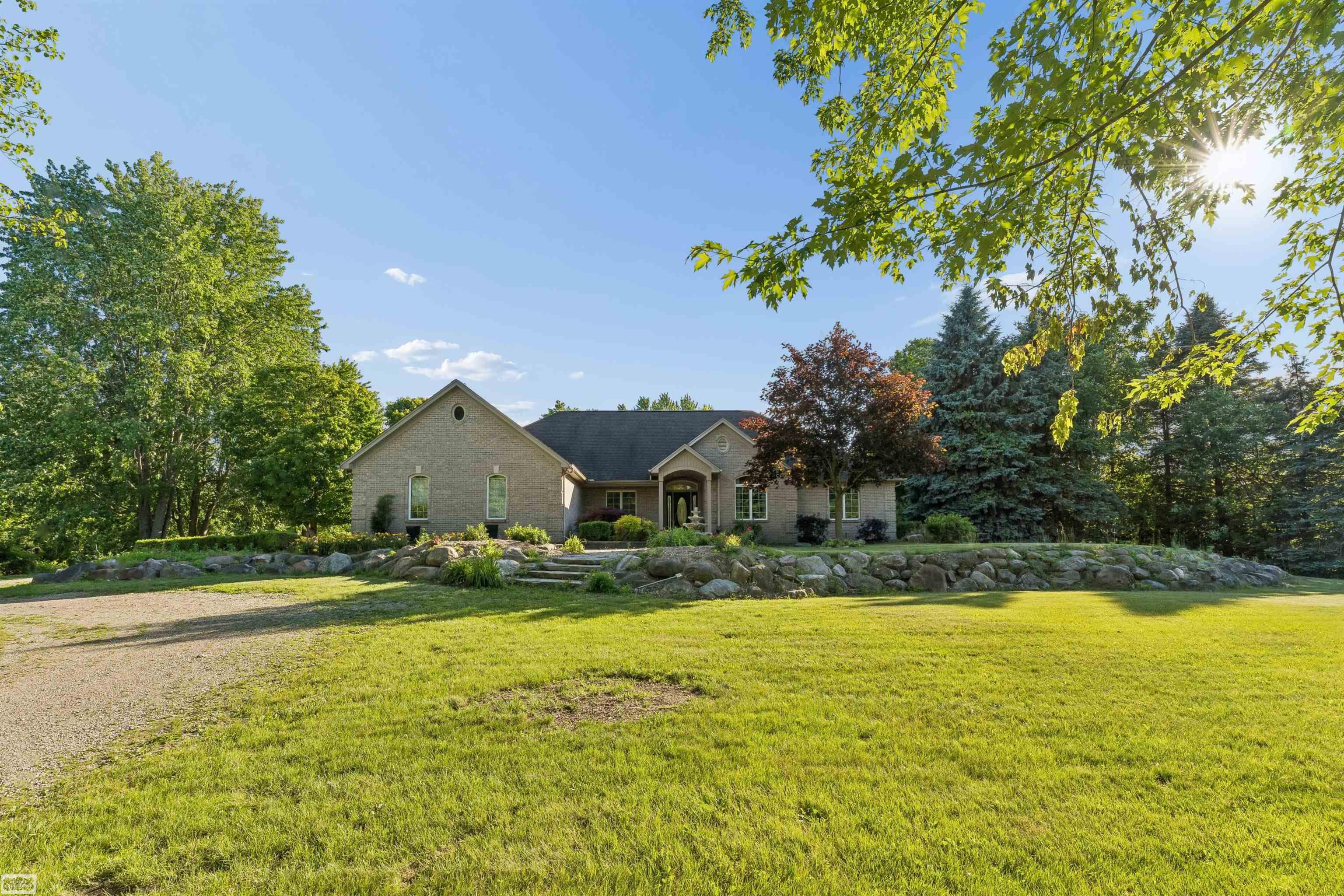 1902 Bauman Road Columbus, MI 48063 - Photo 43 of 50