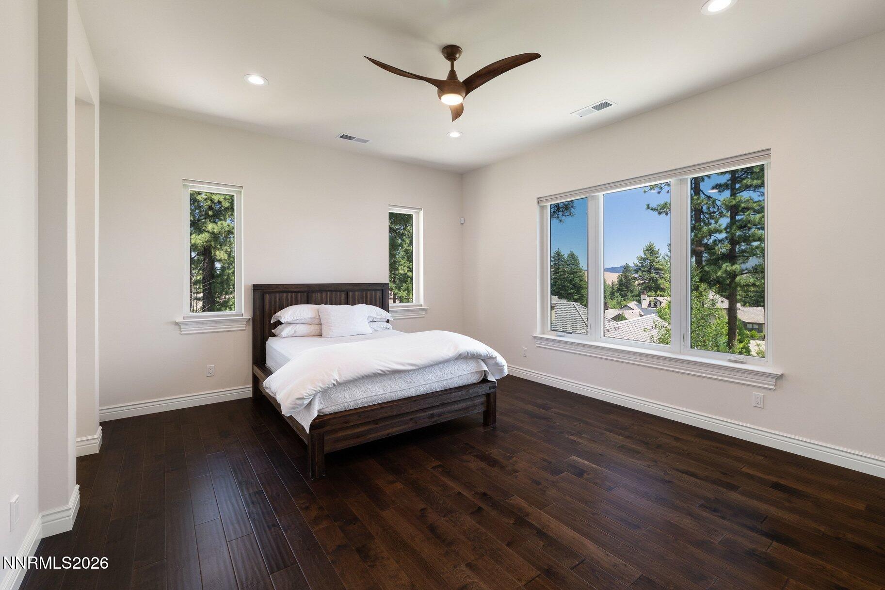 20600 Chanson Way Reno, NV 89511 - Photo 15 of 32 015_31-print-20600_chanson-22_237