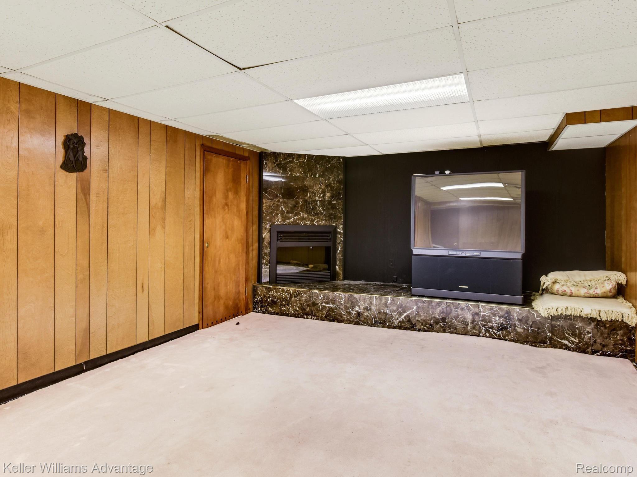 3671 Fox Street Inkster, MI 48141 - Photo 23 of 29 Basement Recreation Room