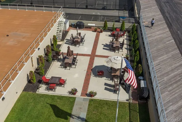 $529,000 | 560 West Broadway, Unit 4G, Long Beach, NY 11561