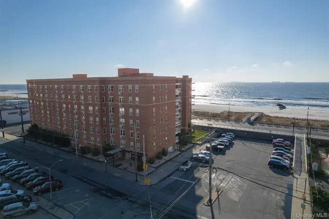 $529,000 | 560 West Broadway, Unit 4G, Long Beach, NY 11561