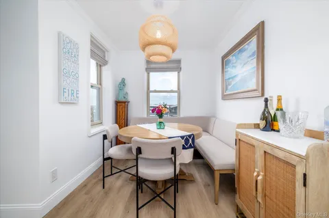 $529,000 | 560 West Broadway, Unit 4G, Long Beach, NY 11561