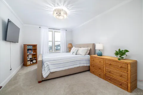 $529,000 | 560 West Broadway, Unit 4G, Long Beach, NY 11561