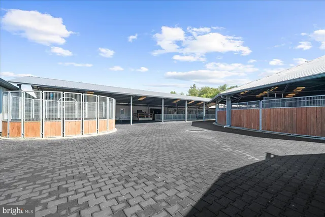 $3,995,000 | 400 North Guernsey Road, West Grove, PA 19390