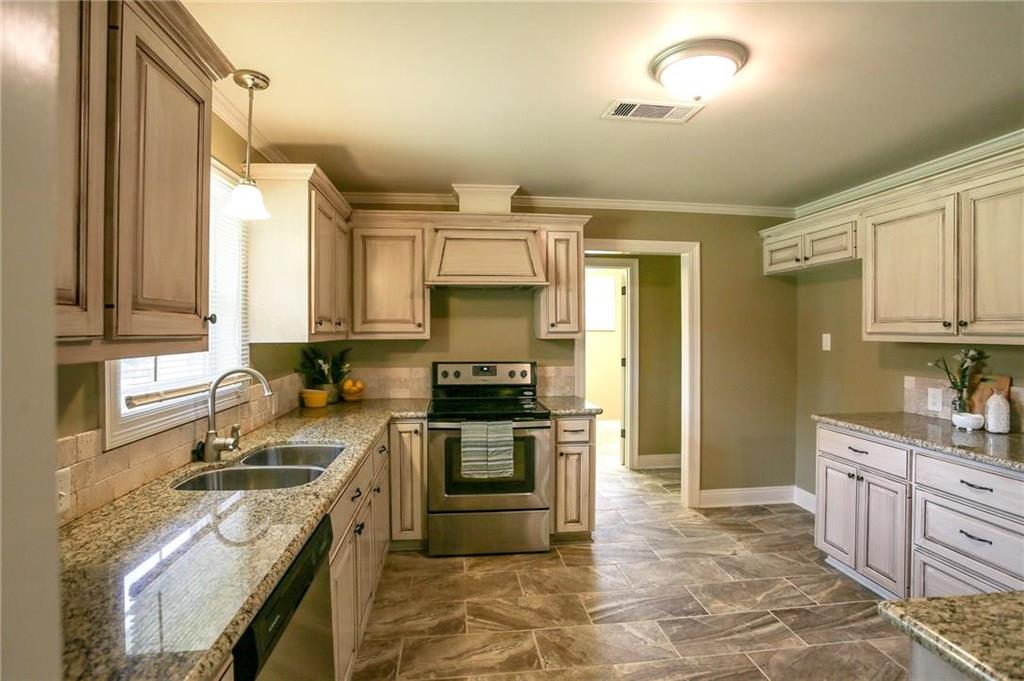 3015 Davis Road Westlake, LA 70669 - Photo 6 of 19