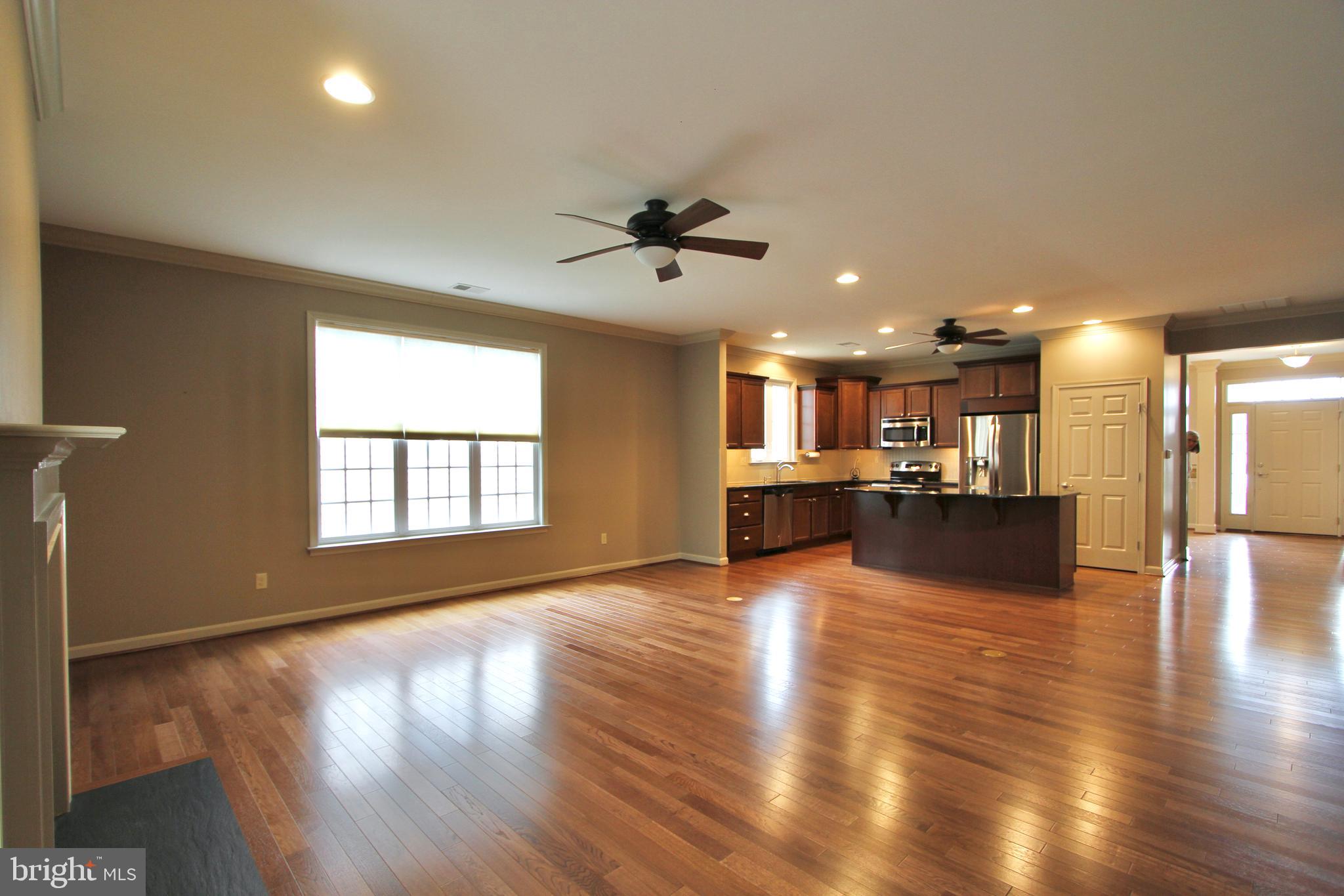 304 Sorrell Circle Smyrna, DE 19977 - Photo 6 of 26 Living rom