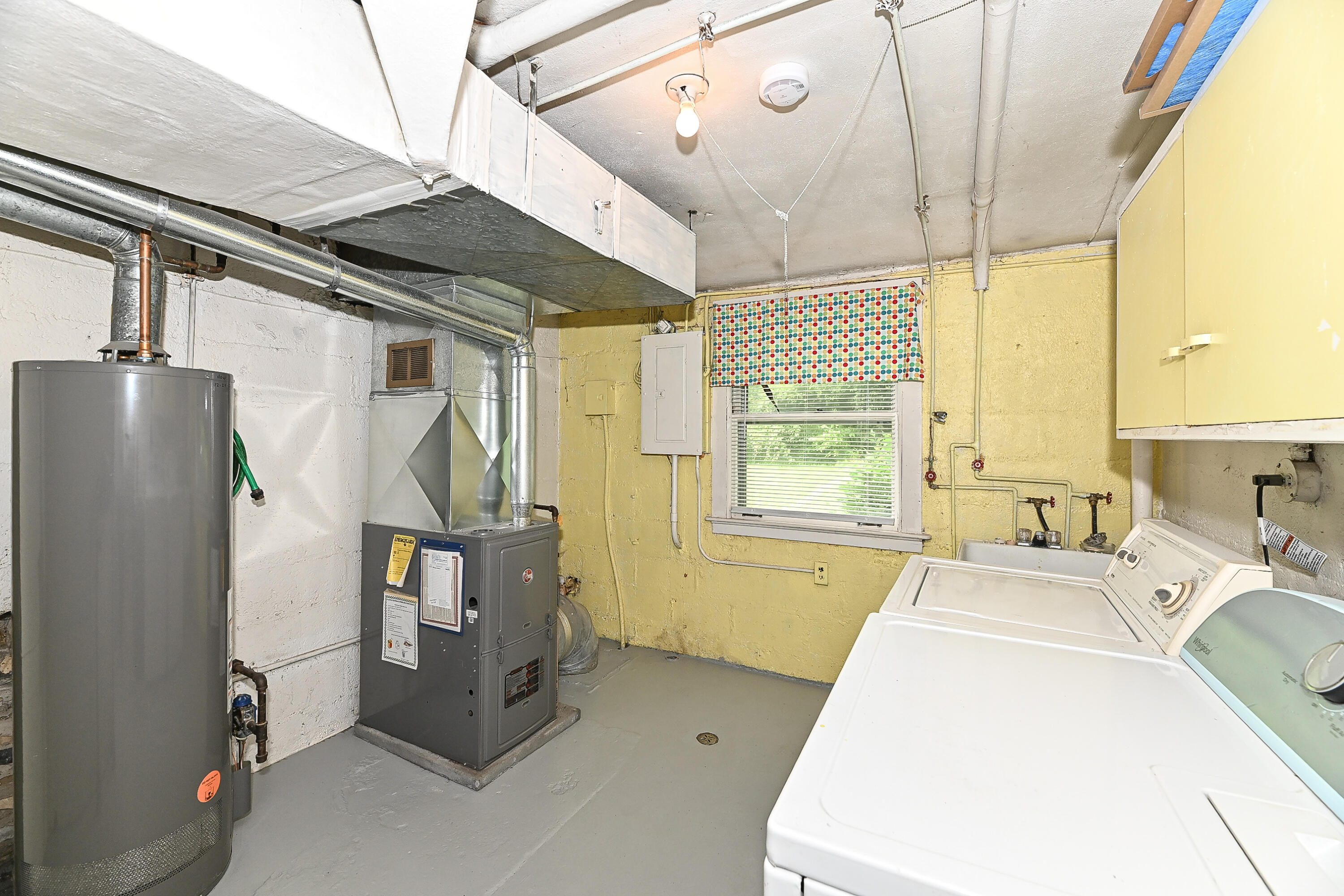 5905 Dendron Lane Greendale, WI 53129 - Photo 20 of 27 Dendron-22