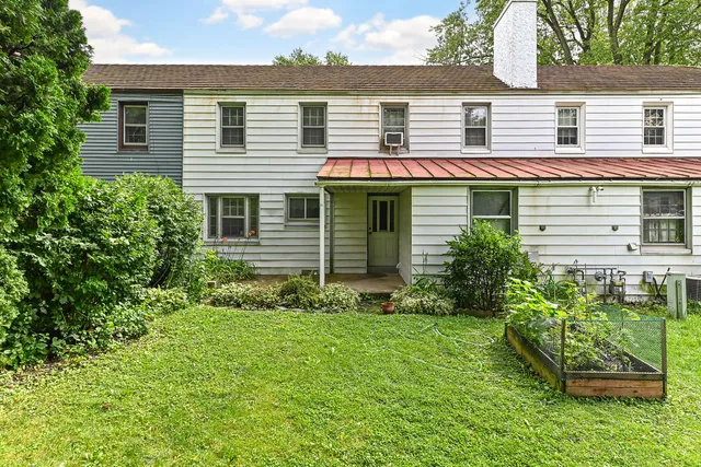 $249,000 | 5905 Dendron Lane, Greendale, WI 53129